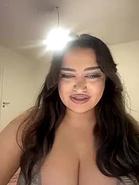 Snapshot of EmiliaPetrova chatting on September 20, 11:03 pm EmiliaPetrova online show from September 20, 11:03 pm