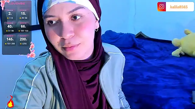 MatchedEyebrow online show from February 4, 10:13 pm