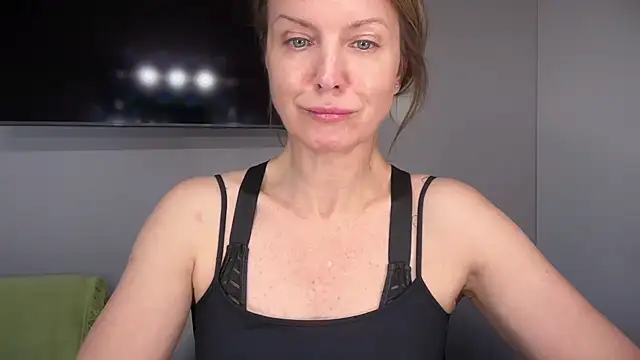 RachellAmazing online show from September 30, 3:28 pm