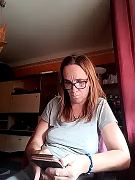 Dettybitch40 online show from September 12, 2:46 pm