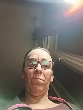 Dettybitch40 online show from December 22, 4:43 pm