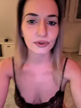 GangBangKitty online show from November 14, 4:18 pm