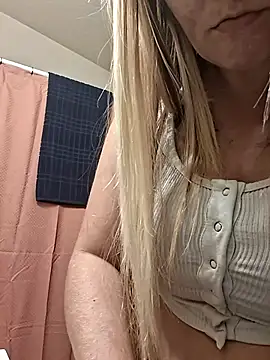 bootiebby online show from October 8, 8:29 am