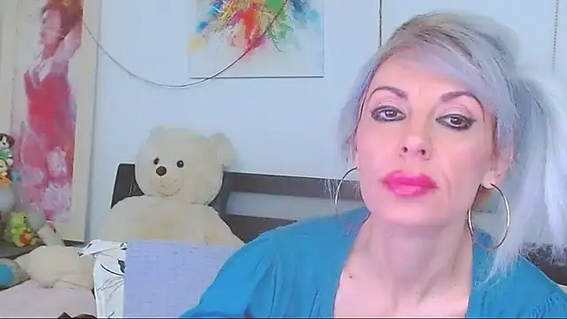 HoneyLara online show from March 12, 11:51 pm