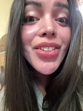 TS-SimplyTheBest online show from December 1, 9:57 am