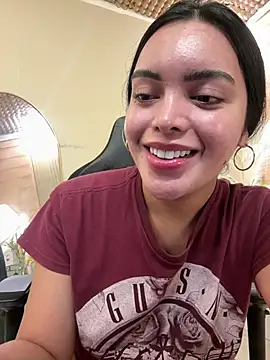 TS-SimplyTheBest online show from January 10, 10:31 am