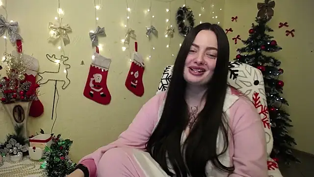 MilanaPrice online show from December 19, 8:45 pm