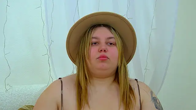 LillianKim online show from February 18, 6:51 pm