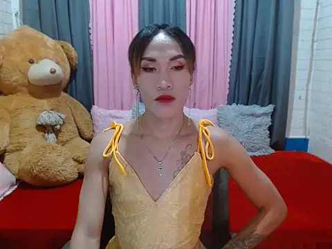 xxSexyBitch69xx online show from April 18, 10:18 am