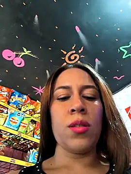 Nanybaker95 online show from December 13, 9:54 pm