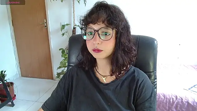 myamillor online show from November 20, 2:40 pm