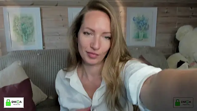 Snapshot of Queenymel chatting on September 11, 3:56 pm Queenymel online show from September 11, 3:56 pm