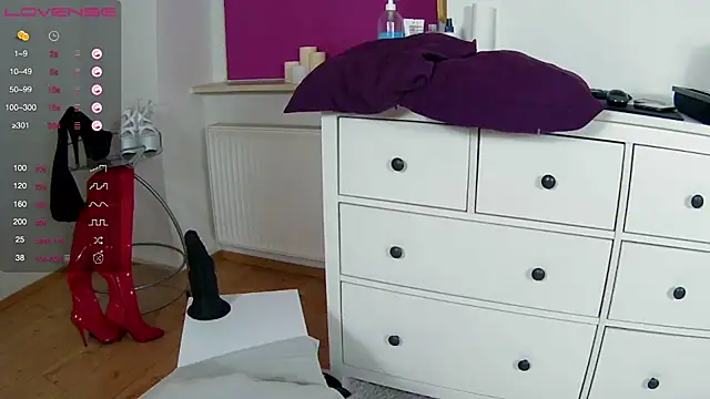 Latina daily online show from February 12, 1:13 pm