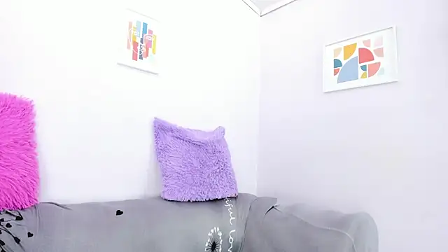 miss soffi  online show from October 4, 12:44 pm