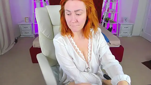 Kamilla Hot online show from April 6, 5:58 pm