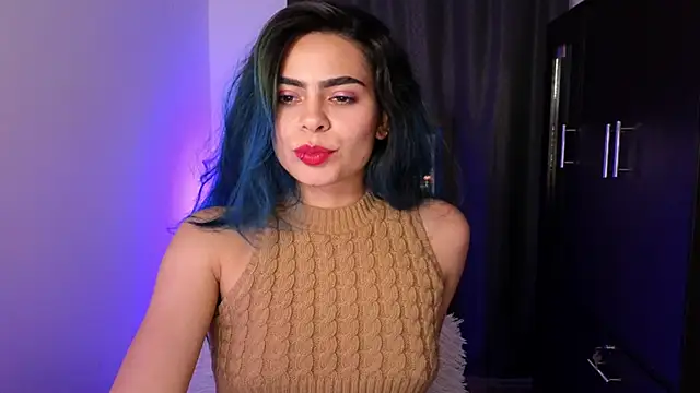 Snapshot of sexyladyy_ chatting on September 27, 1:02 am sexyladyy online show from September 27, 1:02 am