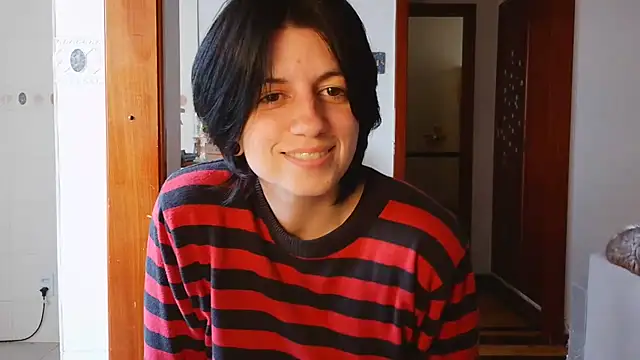 kyslrana online show from May 28, 4:49 pm