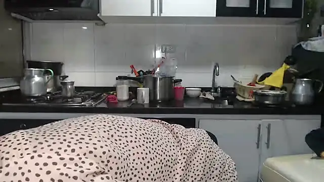 kateleyagrey online show from March 7, 12:50 am