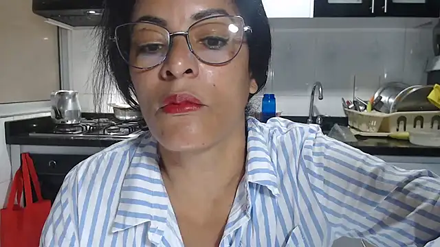 Snapshot of kateleyagrey chatting on September 15, 1:19 pm kateleyagrey online show from September 15, 1:19 pm