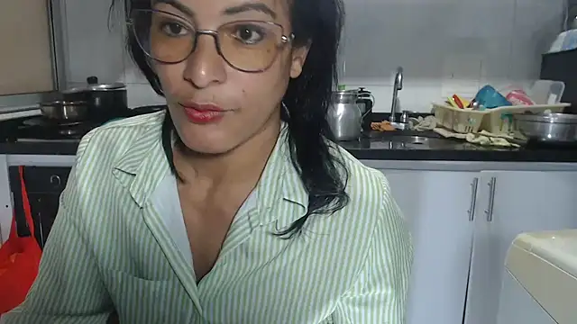 Snapshot of kateleyagrey chatting on October 4, 8:24 pm kateleyagrey online show from October 4, 8:24 pm