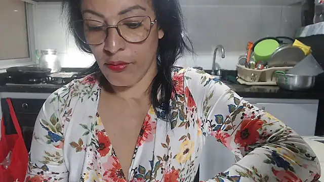Snapshot of kateleyagrey chatting on September 12, 8:05 pm kateleyagrey online show from September 12, 8:05 pm