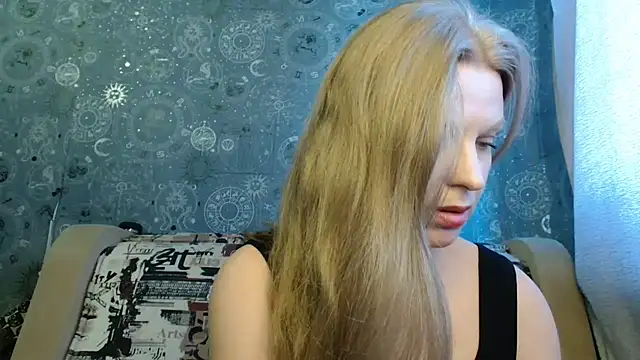 BlondeFox online show from April 14, 3:17 am