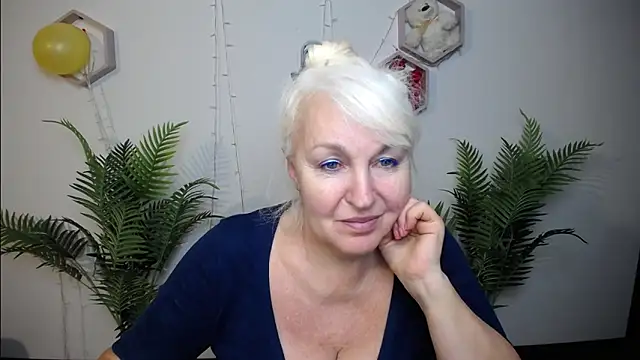 BlondyLeeBest online show from March 11, 7:16 pm