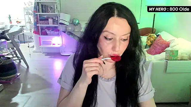 Vesaaa online show from October 8, 3:22 am