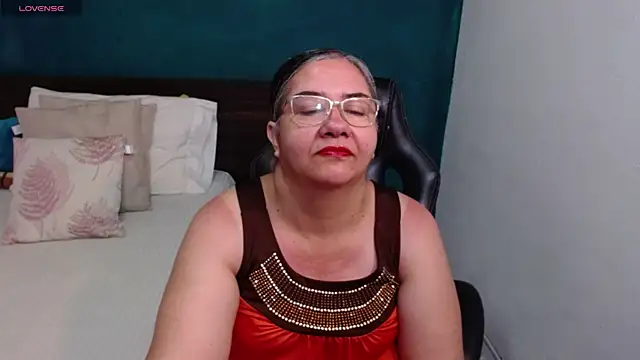 scaelettdubois online show from February 7, 2:04 am