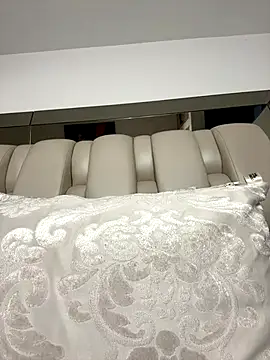 ALISSON FOXXX1 online show from December 19, 11:52 pm