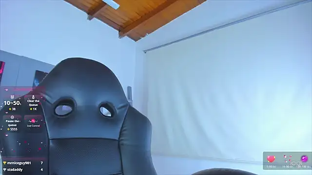 AlessiaMarcu- online show from April 10, 6:30 am