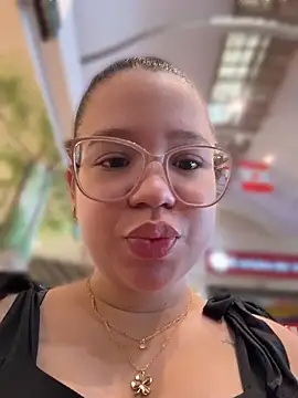 Lucyklein2022 online show from June 13, 8:17 pm