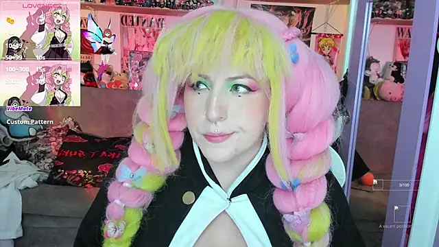 candyy new online show from September 12, 8:05 pm