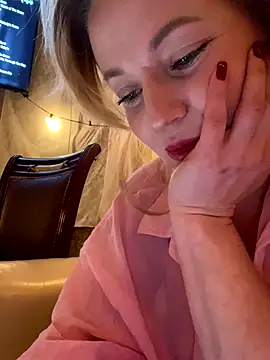 Snapshot of Lady__Maria chatting on October 15, 4:53 pm Lady Maria online show from October 15, 4:53 pm