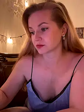 Snapshot of Lady__Maria chatting on October 14, 4:53 pm Lady Maria online show from October 14, 4:53 pm