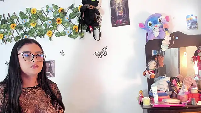 mensia hernandz online show from June 22, 12:57 pm