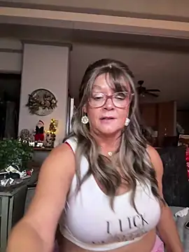 cowgirlc online show from November 19, 3:28 am