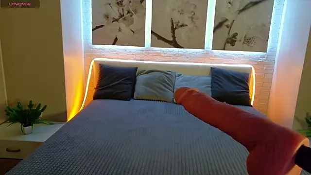 Betty June online show from April 4, 8:51 pm