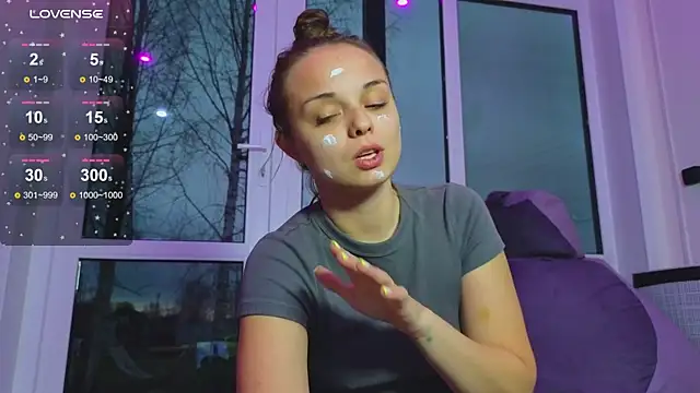 Misss Vikk online show from April 17, 3:14 pm