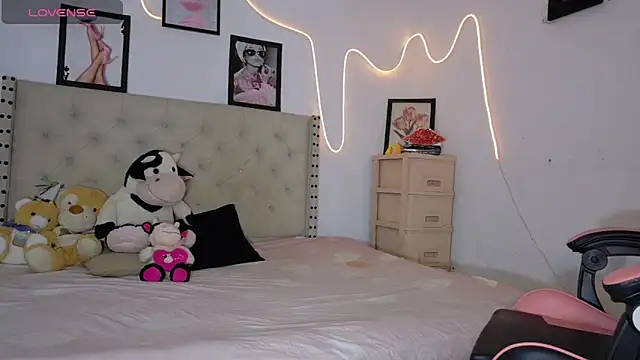 Sweet baby hellen online show from June 2, 4:57 am