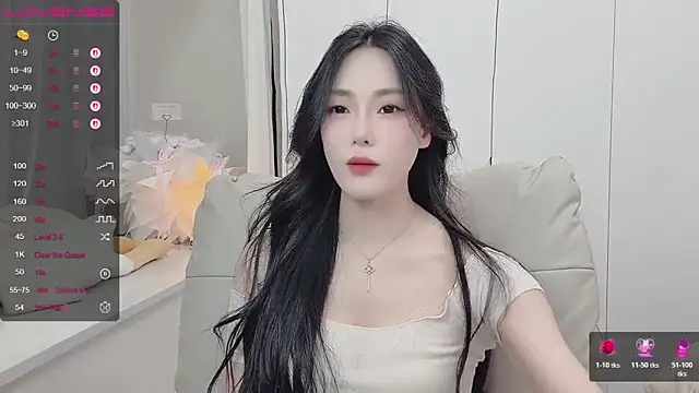 uuxiaocai online show from June 2, 12:39 pm