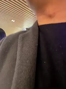 S00 online show from March 9, 9:23 am