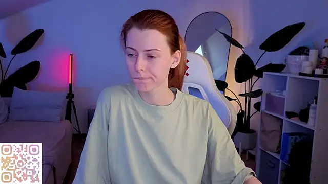 doll lesli online show from December 5, 11:44 am