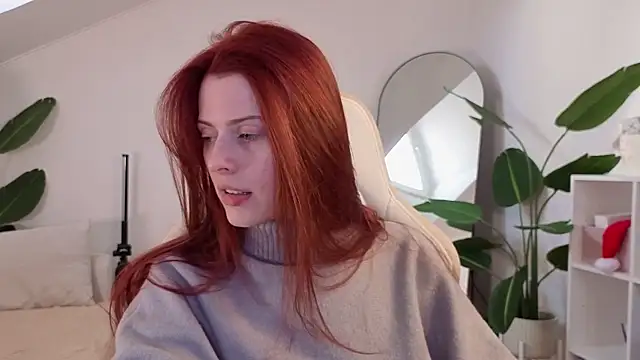 doll lesli online show from December 17, 9:35 am