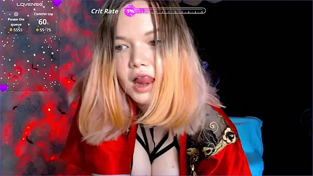 Snapshot of mary_lunar chatting on October 13, 7:16 pm mary lunar online show from October 13, 7:16 pm