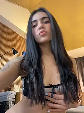 DaphneUwu online show from January 9, 12:48 am