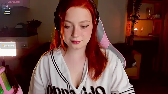 Sofy Benson online show from October 22, 2:33 pm