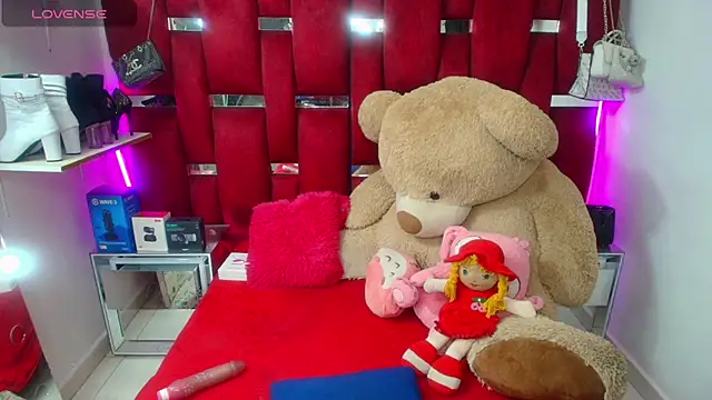 Ginna doll online show from July 12, 3:40 am