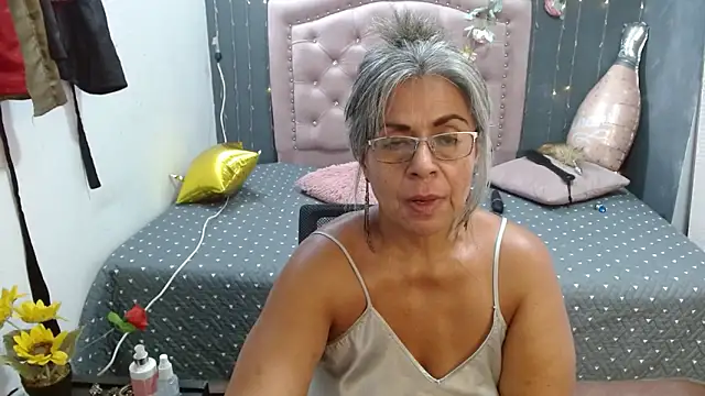 lalisha 96 online show from April 7, 1:18 am