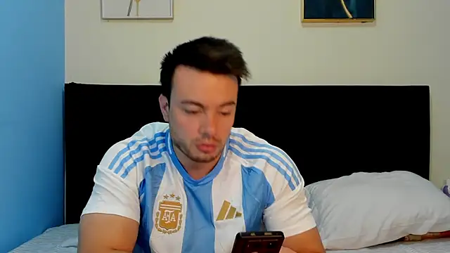 lissandthor13 online show from April 9, 12:21 pm